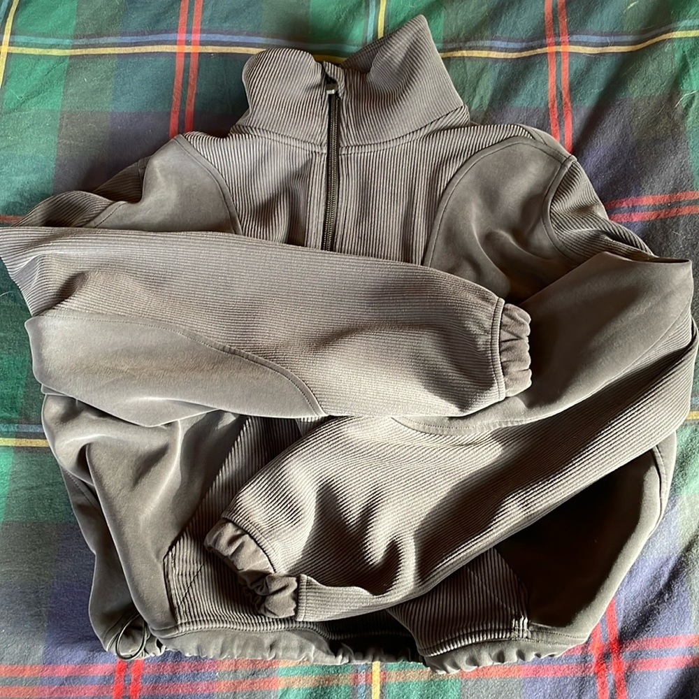 Lululemon softstreme half zip